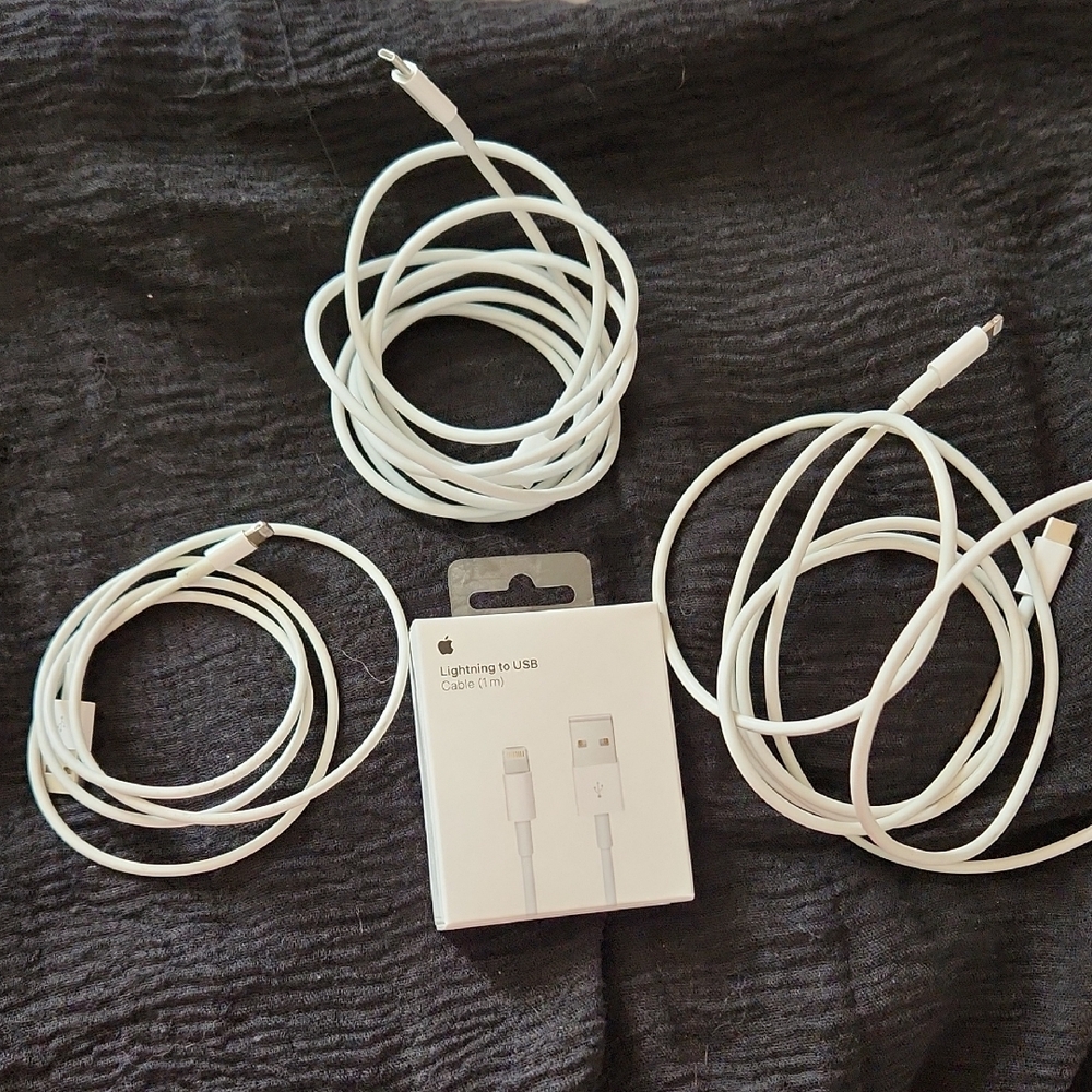 Apple White Lightning to USB Cable Bundle